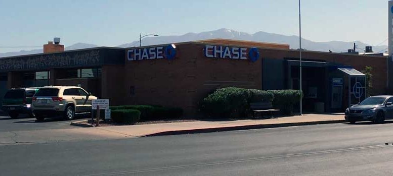 chase bank with drive thru near me